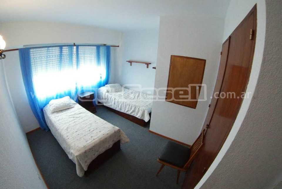 Alquilo Chalet Gaby en Villa Gesell zona Sur a 110 Mts de la Playa