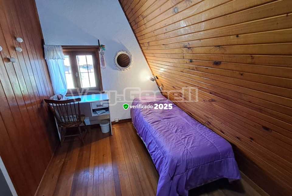 Alquilo Alpina Gatagorriak en Villa Gesell zona Barrio Norte a 550 mts de la Playa