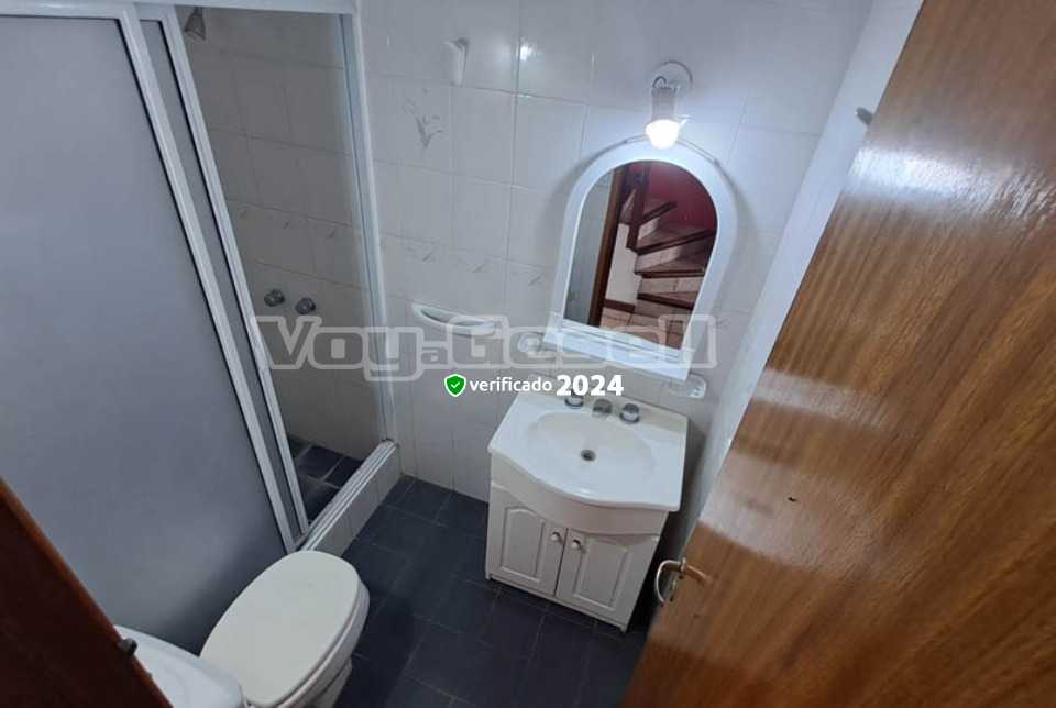 Alquilo Duplex Gemelos 39 en Villa Gesell zona Centro Comercial a 20 Mts de la Playa