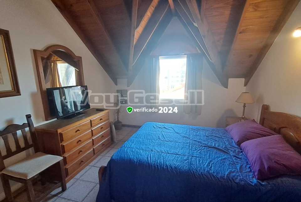Alquilo Duplex Gemelos VII Departamento 40 en Villa Gesell zona Centro Comercial a 10 Mts de la Playa