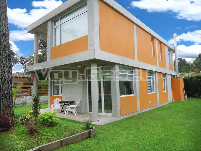 Alquilo Casa Geminis II en Villa Gesell zona Barrio Norte a 500 Mts de la Playa 