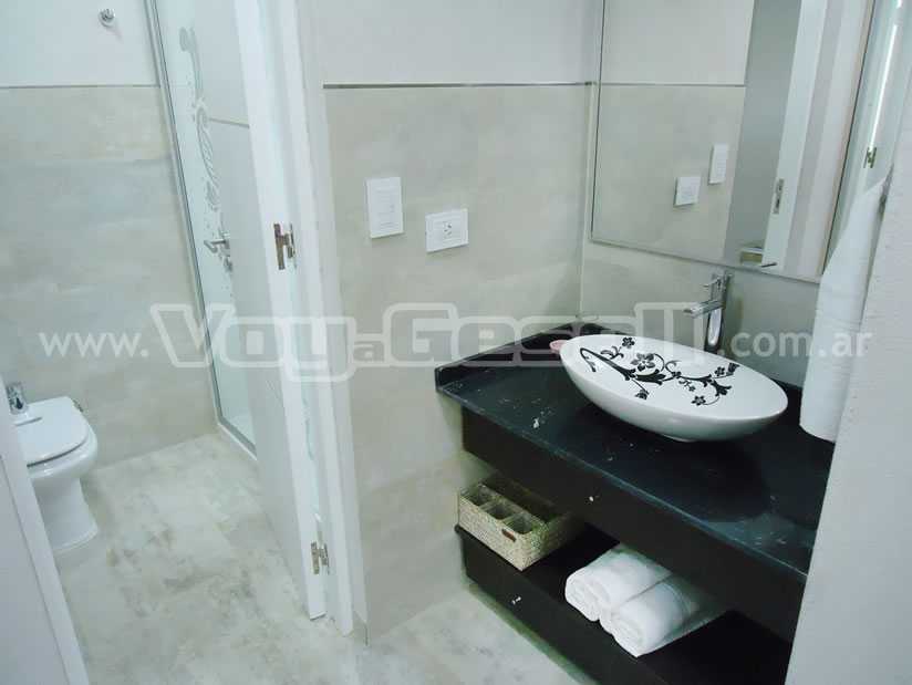 Alquilo Casa Geminis II en Villa Gesell zona Barrio Norte a 500 Mts de la Playa