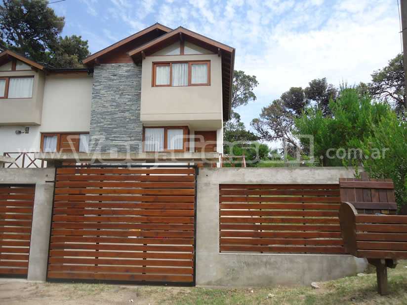 Alquilo Duplex German en Villa Gesell zona Centro a 500 Mts de la Playa 