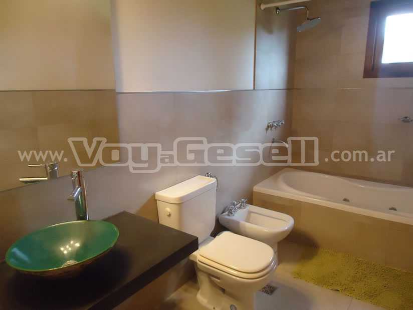 Alquilo Duplex German en Villa Gesell zona Centro a 500 Mts de la Playa