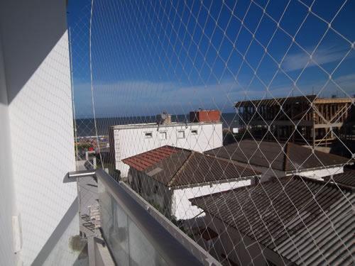 Alquilo Departamento Gesell 365 1F en Villa Gesell zona Centro Comercial a 10 mts de la Playa