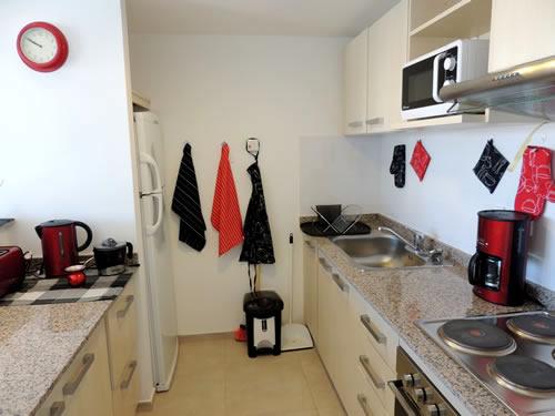 Alquilo Departamento Gesell 365 3E en Villa Gesell zona Centro Comercial a 10 Mts de la Playa 