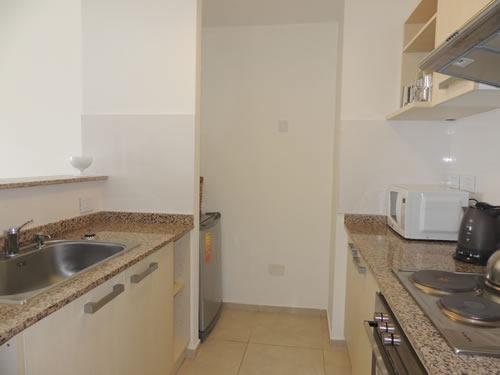 Alquilo Departamento Gesell 365 PB B en Villa Gesell zona Centro Comercial a 10 Mts de la Playa 