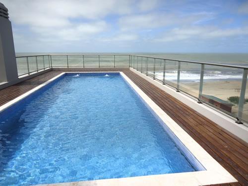 Alquilo Departamento Gesell 365 PB G en Villa Gesell zona Centro Comercial a 5 Mts de la Playa