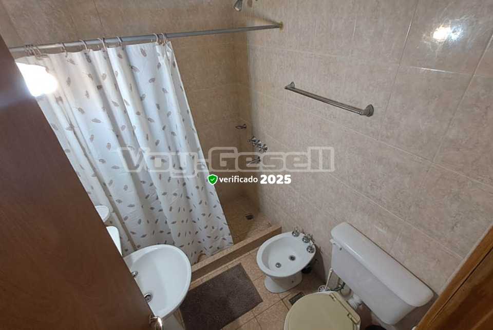 Alquilo Departamento Piedras Grises Depto 6 en Villa Gesell zona Sur a 100 Mts de la Playa