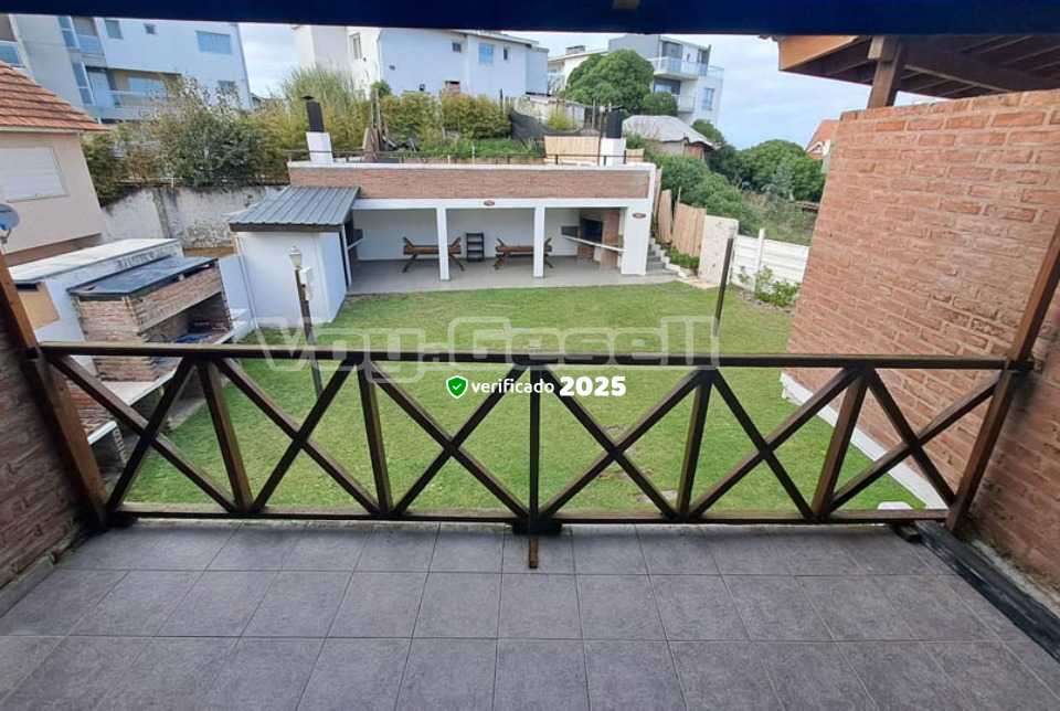 Alquilo Duplex Piedras Grises Duplex 3 en Villa Gesell zona Sur a 100 Mts de la Playa