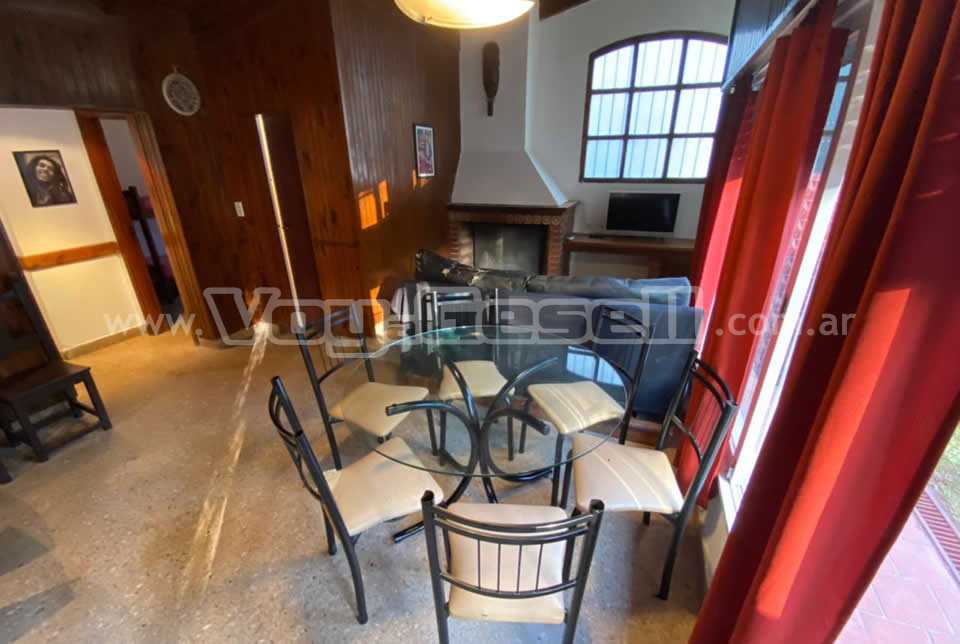 Alquilo Casa Giampa en Villa Gesell zona Centro Comercial  