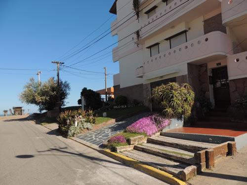 Hola Ola: Departamento en Villa Gesell zona Centro Comercial