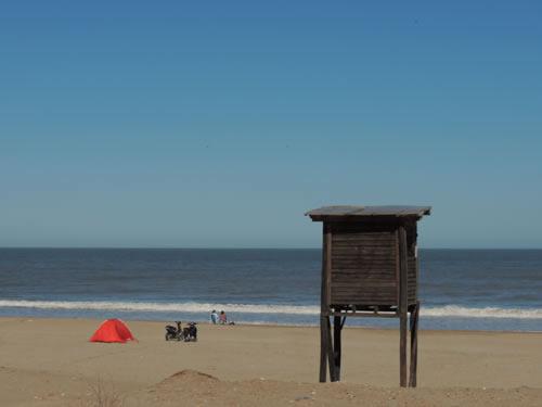 Alquilo Departamento Hola Ola en Villa Gesell zona Centro Comercial a 10 Mts de la Playa