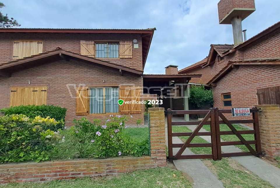 Alquilo Casa  Casa JD en Villa Gesell zona Barrio Norte a 190 Mts de la Playa 