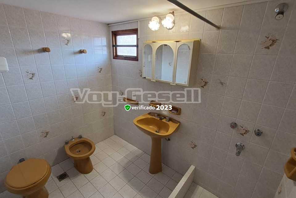 Alquilo Casa  Casa JD en Villa Gesell zona Barrio Norte a 190 Mts de la Playa