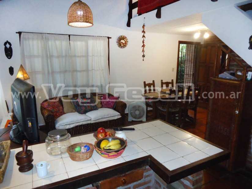 Alquilo Chalet Joaquina en Villa Gesell zona Centro a 900 Mts de la Playa 