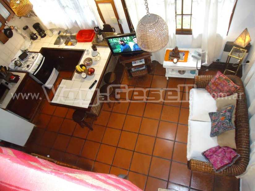 Alquilo Chalet Joaquina en Villa Gesell zona Centro a 900 Mts de la Playa