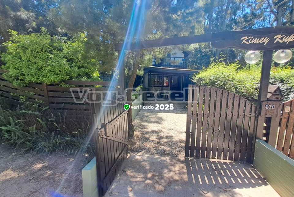 Alquilo Cabaña Kimey Kupan en Mar Azul zona  a 1000 Mts de la Playa 