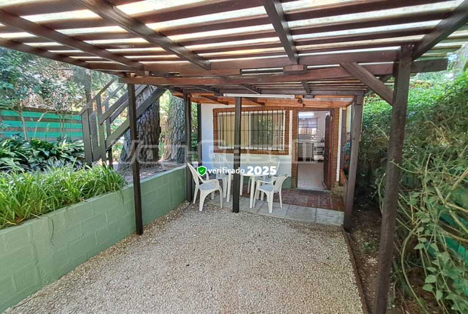 Alquilo Cabaña Kimey Kupan en Mar Azul zona  a 1000 Mts de la Playa 