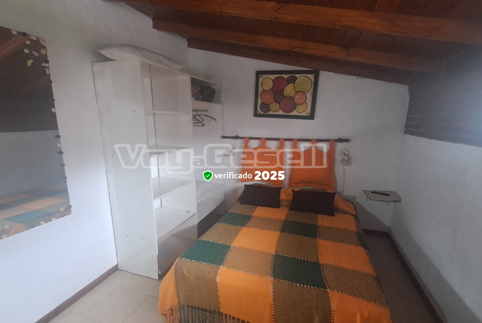 Alquilo Casa Kuyen en Villa Gesell zona Centro Comercial a 100 Mts de la Playa