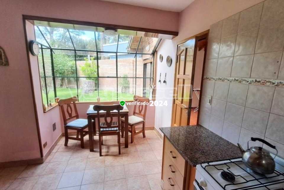 Alquilo Casa La 129 en Villa Gesell zona Centro a 700 Mts de la Playa 