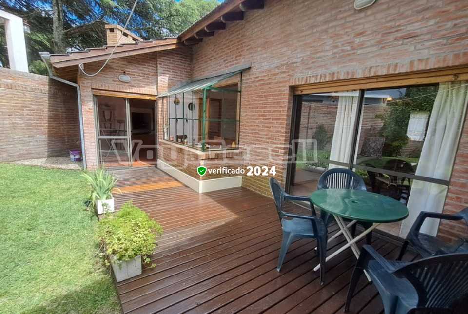 Alquilo Casa La 129 en Villa Gesell zona Centro a 700 Mts de la Playa