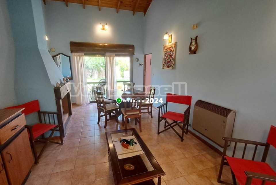 Alquilo Casa La 129 en Villa Gesell zona Centro a 700 Mts de la Playa 