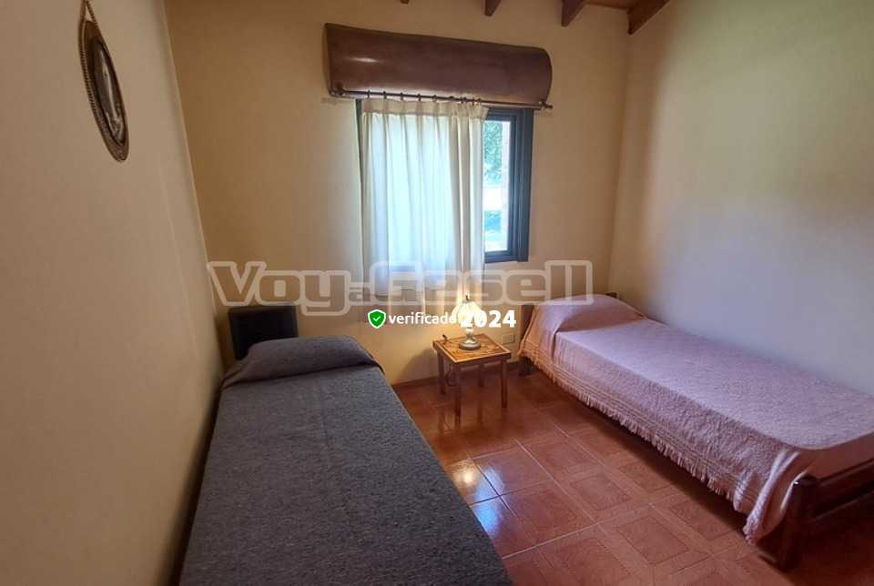 Alquilo Casa La 129 en Villa Gesell zona Centro a 700 Mts de la Playa