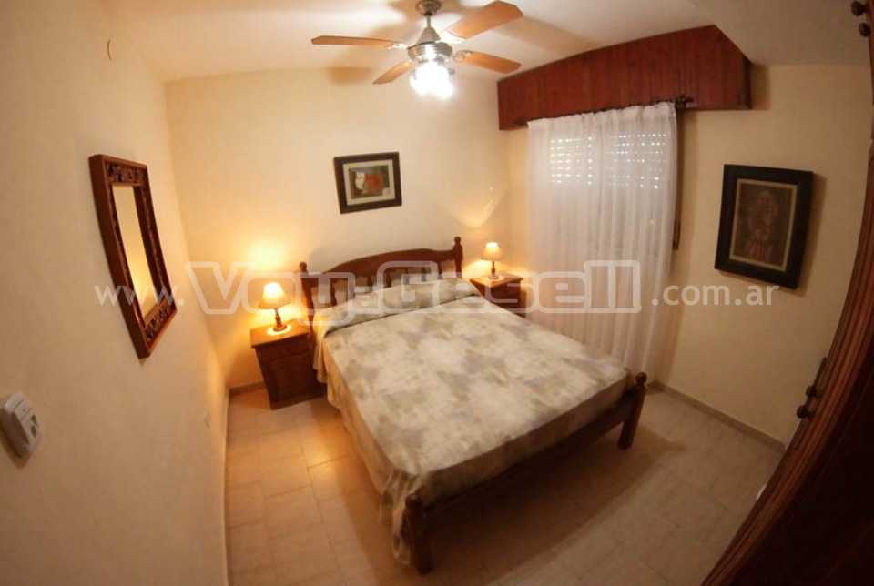 Alquilo Casa La Candela en Villa Gesell zona Centro a 450 Mts de la Playa