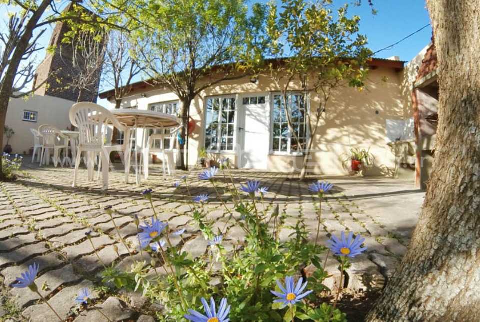 Alquilo Casa La Candela en Villa Gesell zona Centro a 450 Mts de la Playa