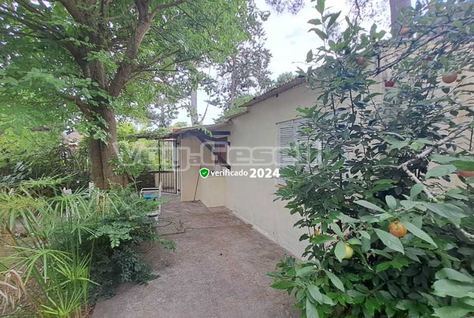 Alquilo Casa La Casita de Jose en Villa Gesell zona Sur a 1100 Mts de la Playa 