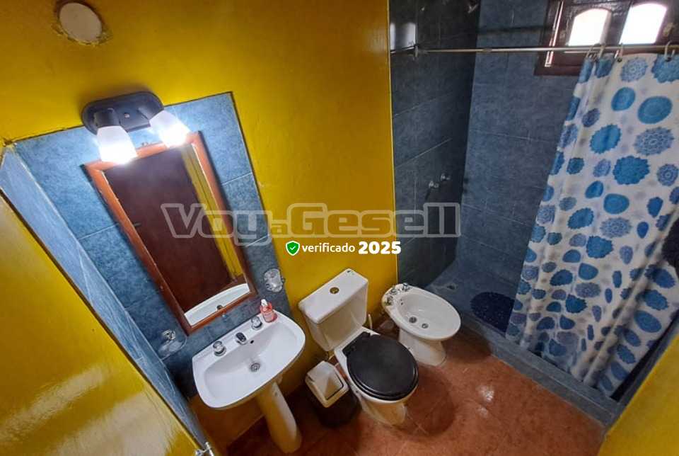 Alquilo Casa La casona en Villa Gesell zona Centro a 1500 Mts de la Playa