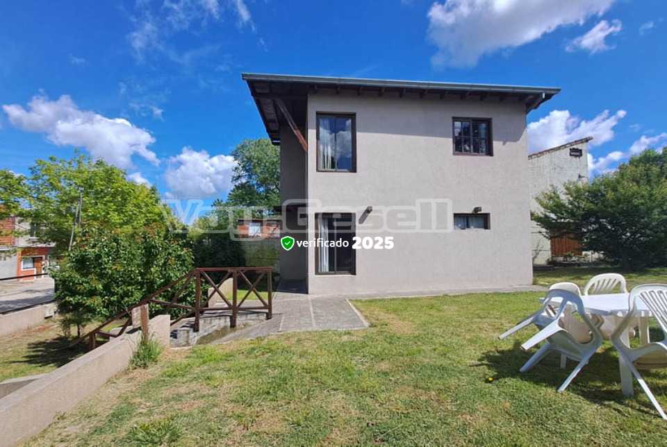 Alquilo Casa La casona en Villa Gesell zona Centro a 1500 Mts de la Playa 