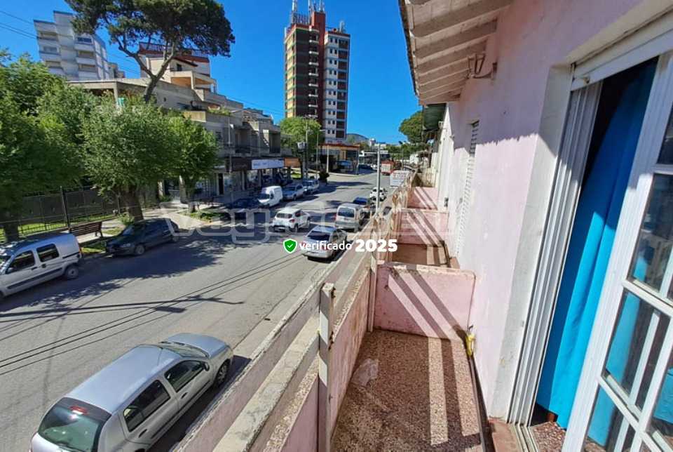 Alquilo Departamento La Catalana en Villa Gesell zona Centro Comercial a 300 Mts de la Playa