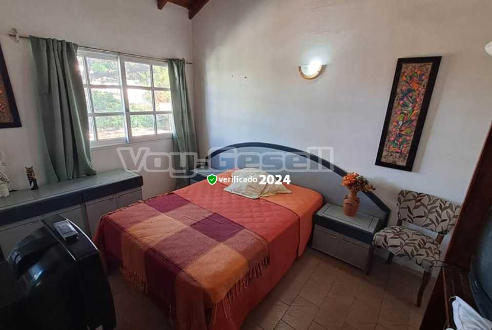 Alquilo Casa La Cle en Villa Gesell zona Centro a 2600 Mts de la Playa