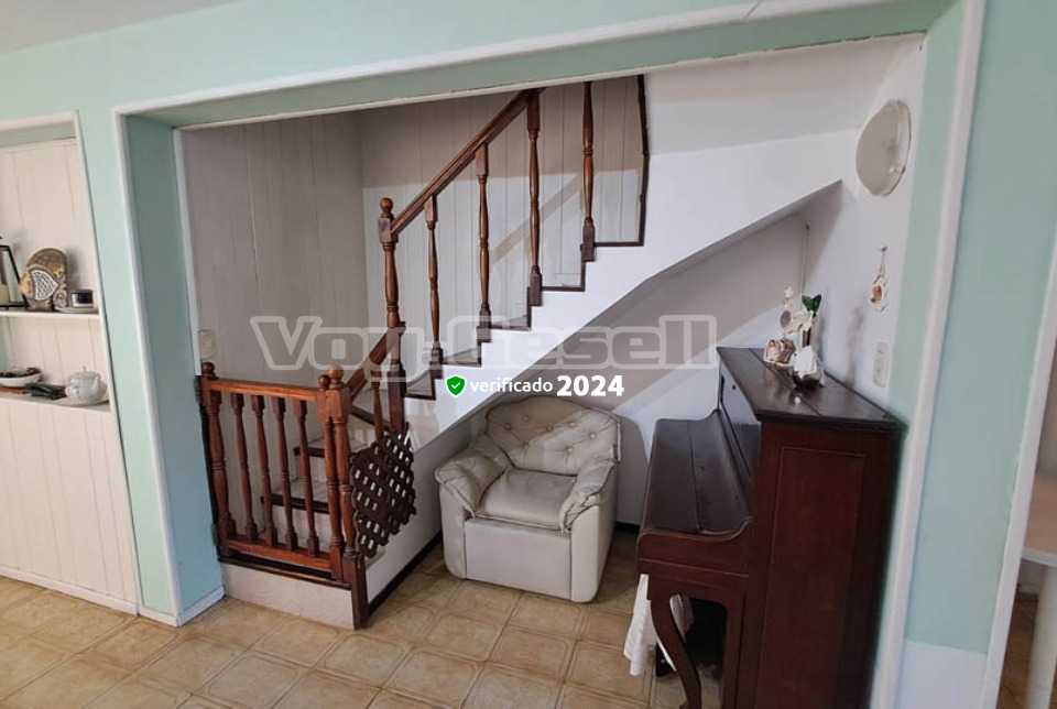 Alquilo Casa La Cle en Villa Gesell zona Centro a 2600 Mts de la Playa