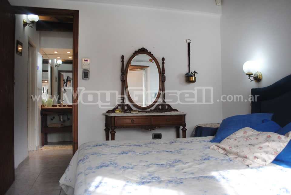 Alquilo Casa La Cueva de Ani en Villa Gesell zona Centro a 700 Mts de la Playa