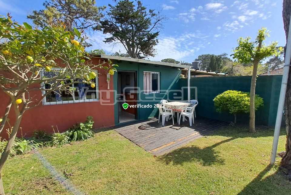 Alquilo Cabaña La Emperatriz en Villa Gesell zona Centro a 950 Mts de la Playa Vista Frente