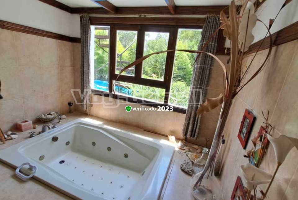 Alquilo Casa La Fuentecita en Villa Gesell zona Barrio Norte a 500 Mts de la Playa