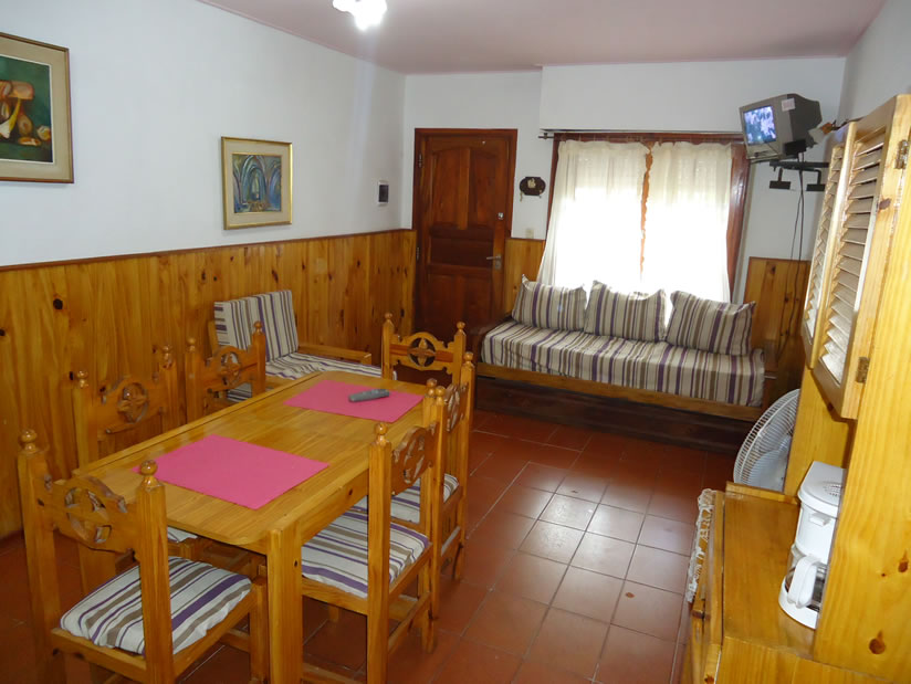 Alquilo Departamento La Sirena 6 en Villa Gesell zona Centro a 200 Mts de la Playa 