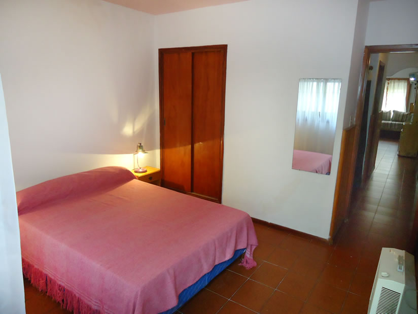 Alquilo Departamento La Sirena 6 en Villa Gesell zona Centro a 200 Mts de la Playa 