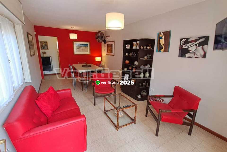 Alquilo Casa Las 3 Marias en Villa Gesell zona Centro Comercial a 550 Mts de la Playa 