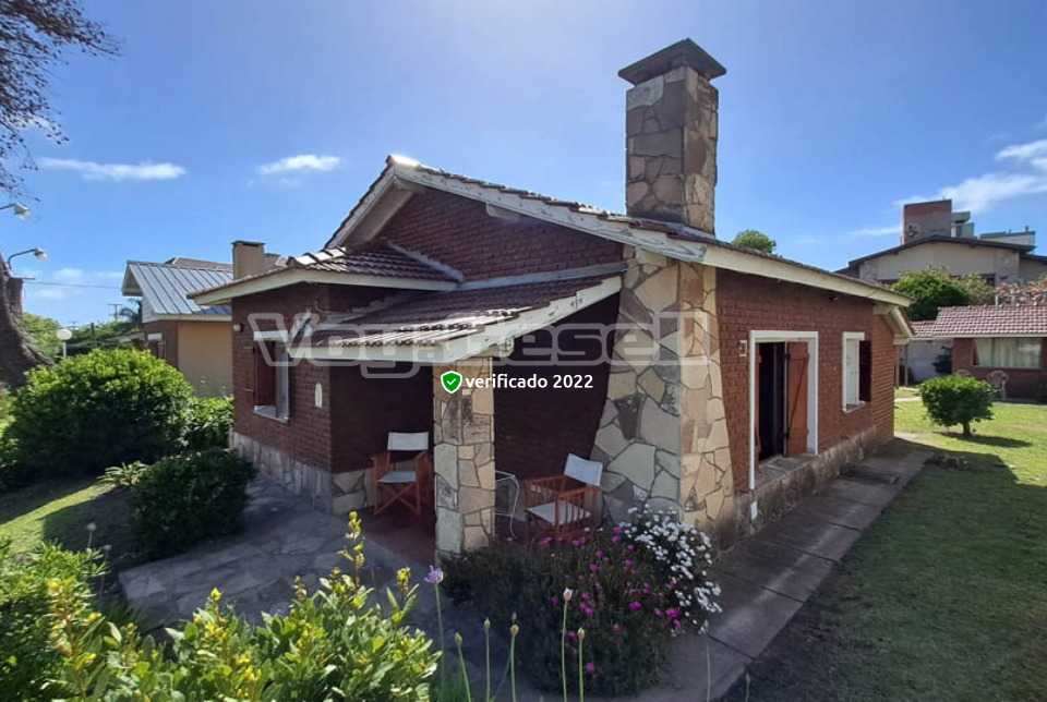 Alquilo Casa Las Margaritas en Villa Gesell zona Centro a 200 Mts de la Playa 