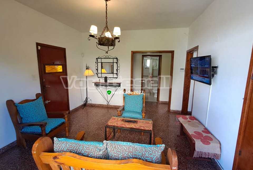 Alquilo Casa Las Margaritas en Villa Gesell zona Centro a 200 Mts de la Playa 