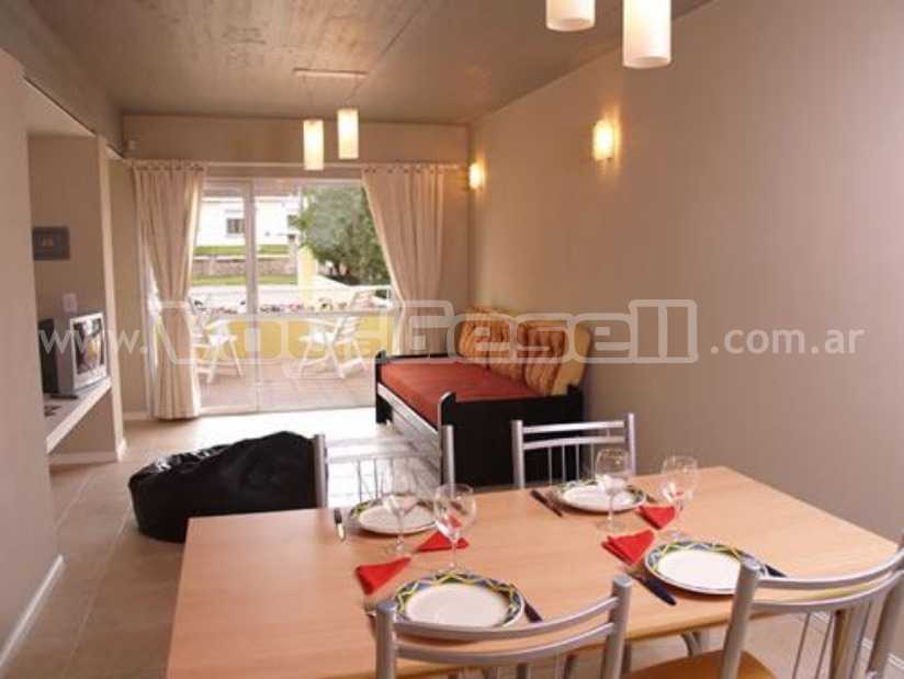 Alquilo Departamento Las Terrazas 2 amb en Villa Gesell zona Centro Comercial a 400 mts de la Playa 