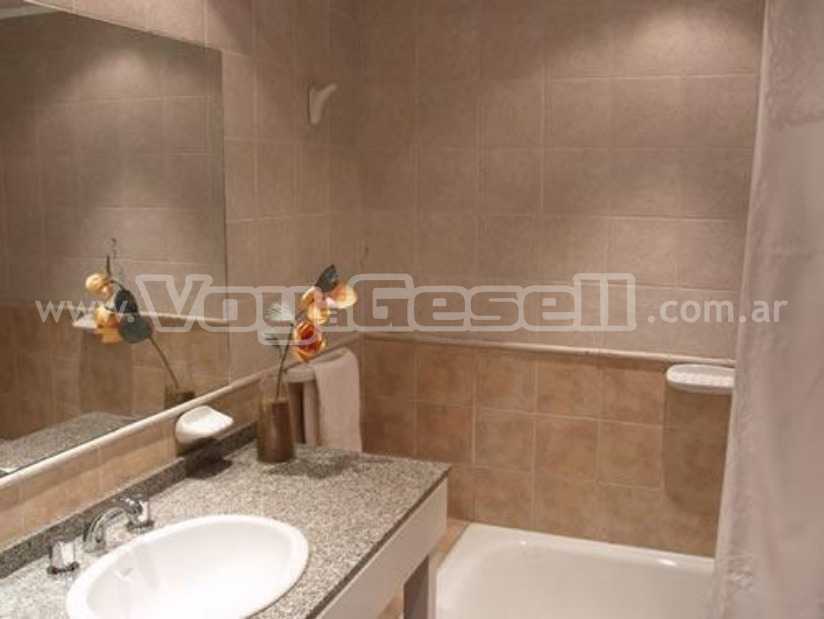 Alquilo Departamento Las Terrazas 2 amb en Villa Gesell zona Centro Comercial a 400 mts de la Playa 