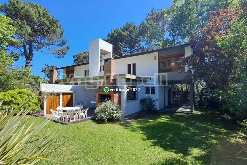 Alquilo Casa Lenga y Cimarron en Villa Gesell zona Barrio Norte a 400 Mts de la Playa Parque