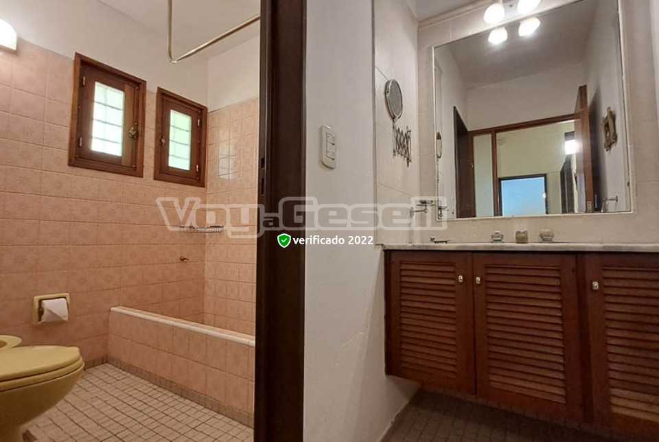 Alquilo Casa Lenga y Cimarron en Villa Gesell zona Barrio Norte a 400 Mts de la Playa