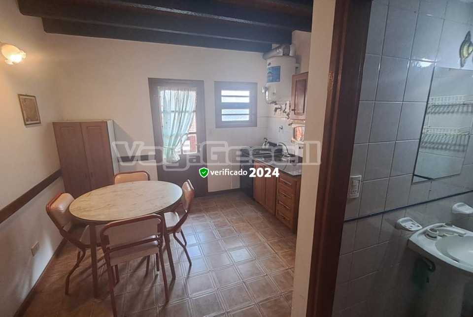 Alquilo Departamento Liberta 12 en Villa Gesell zona Centro Comercial a 100 mts de la Playa 