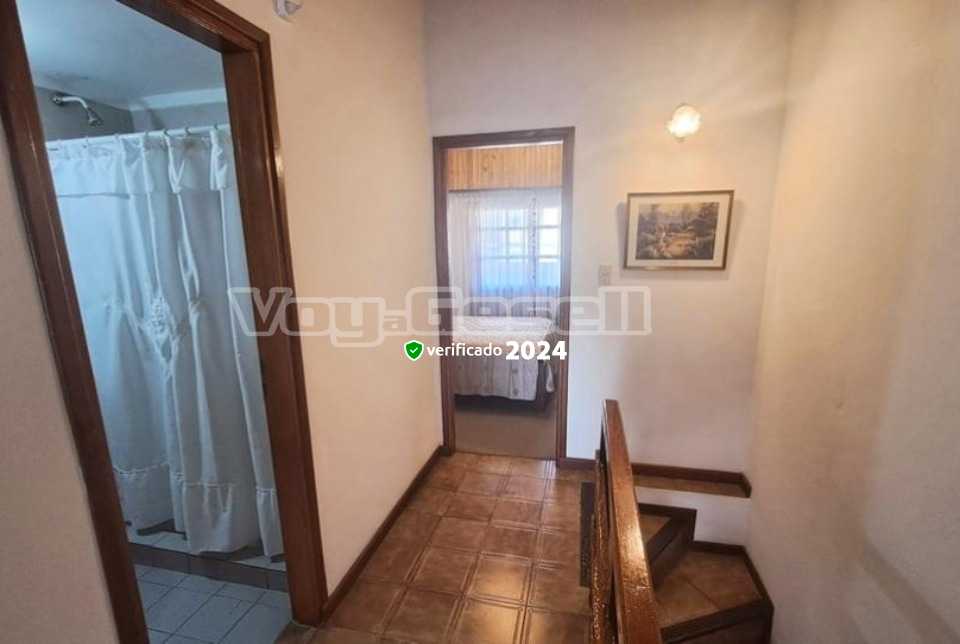 Alquilo Departamento Liberta 12 en Villa Gesell zona Centro Comercial a 100 mts de la Playa